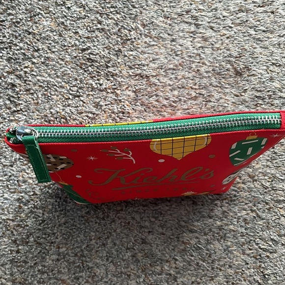 Kiehl’s limited edition Maite Franchi Christmas makeup bag - Picture 4 of 6